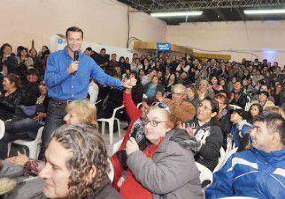 Guti�rrez apuesta por el compromiso de los militantes 