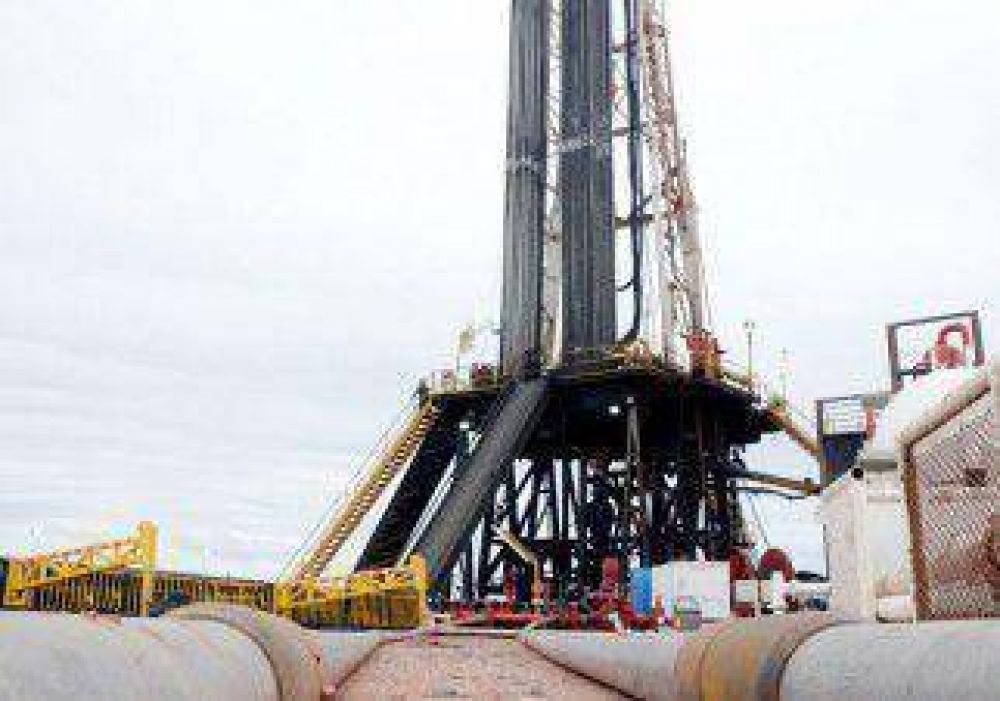 Apuntalada por YPF, la producci�n en la provincia repunta 