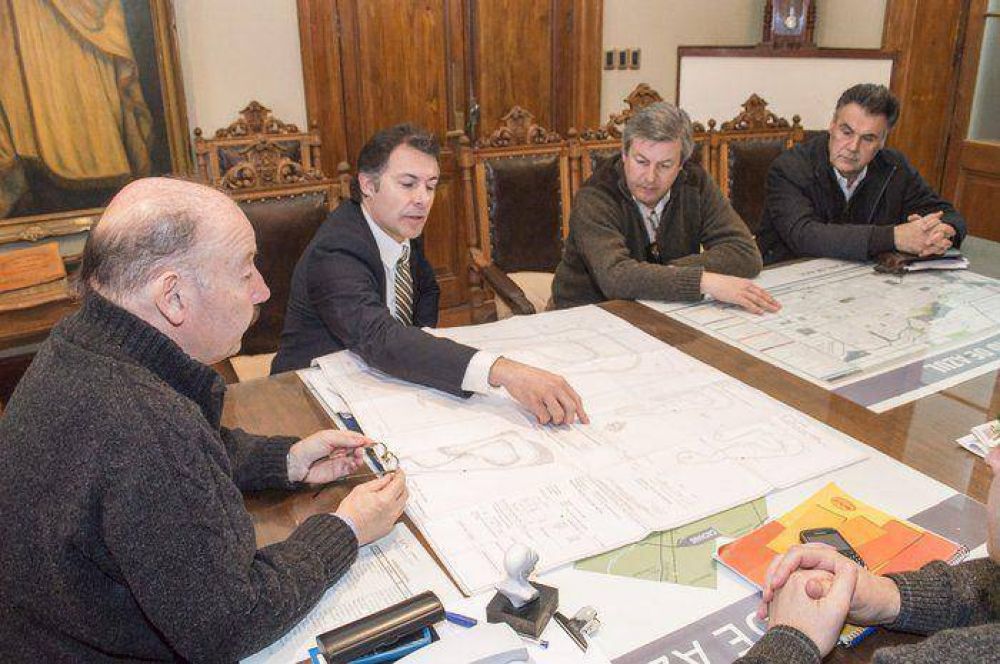 Reuni�n con autoridades del AMCA por la construcci�n del aut�dromo