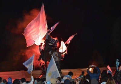 ALEGRIA: Miles de personas coparon el centro de Bariloche festejando el triunfo ante Holanda