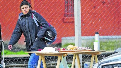 Hay tres causas diarias por vender comida trucha en puestos ilegales