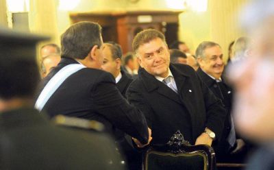 Zecca habl� de unidad; Amaya y Alperovich apenas se saludaron