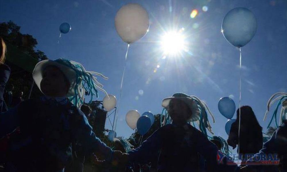 Miles de personas celebraron el d�a patrio, un d�a en el que la Bandera se llev� en el coraz�n