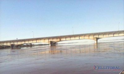 Podr�an regresar hoy a sus hogares algunos evacuados de Alvear y Libres