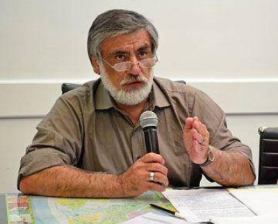 C�rdoba habl� de problemas �estructurales�