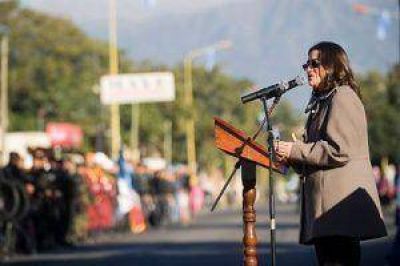 En�rgica, la Gobernadora le dijo a una mujer: 
