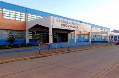 Denuncian alumno de 11 a�os amenaza a sus compa�eros con un arma blanca