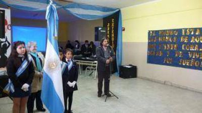 Inauguran jornada extendida en una escuela de Villa Cubas