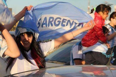 R�o Grande se volc� a las calles por el triunfo de la Selecci�n 