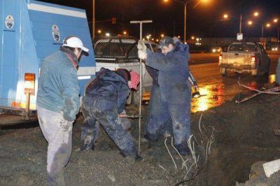 Pasada la medianoche comenz� a restablecerse el servicio de agua potable 