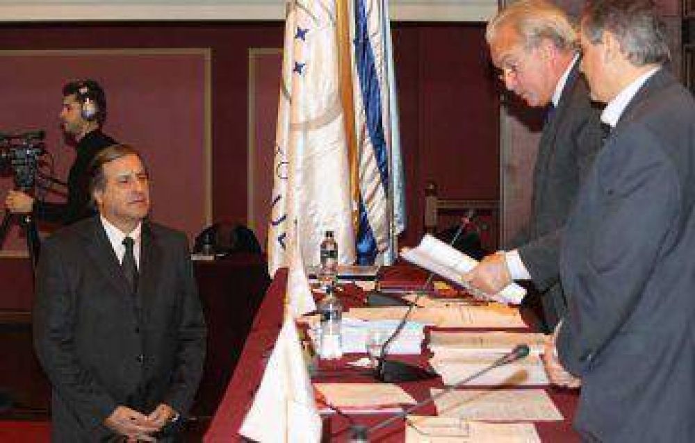 El senador Rozas integra Parlamento del Mercosur