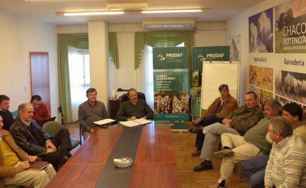 Buscan estrategias para refinanciar deudas hist�ricas que acarrean peque�os y medianos productores