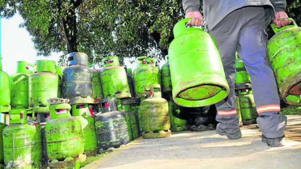 Luis Verdn preocupado por la distribucin de gas envasado