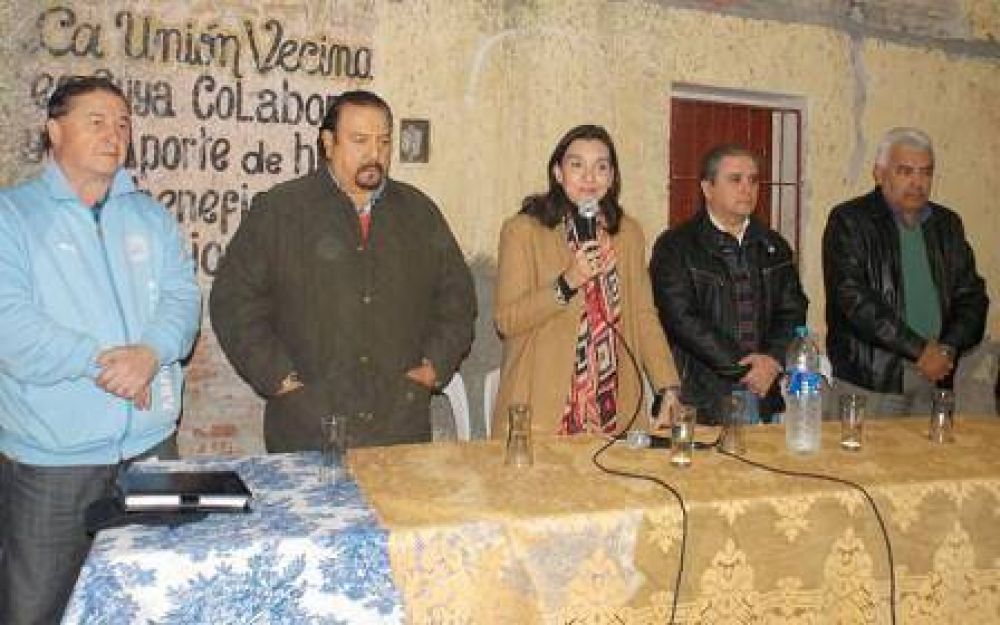 La frmula Nassif  Adamo del Frente Cvico contina recibiendo el apoyo de los vecinos de La Banda