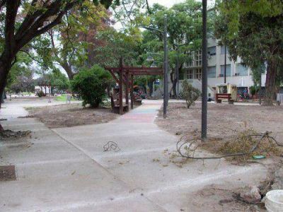 Una explosion a escasas cuadras de Tribunales movilizo policias y bomberos