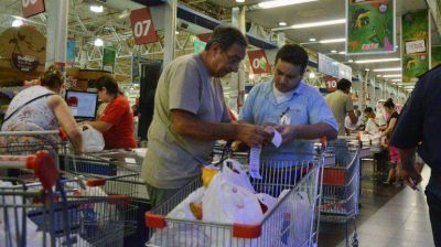 La canasta b�sica de alimentos aument� en la Ciudad un 25% en los primeros seis meses del a�o