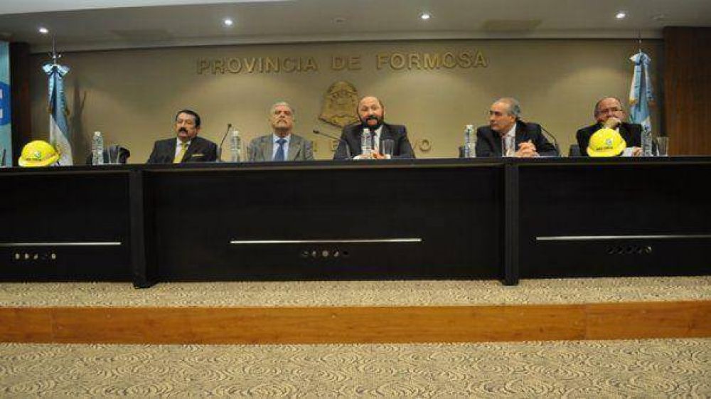 De Vido firm� convenios para obras en Formosa