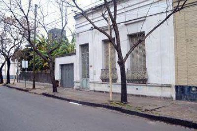 Muri� una mujer minutos despu�s de sufrir un asalto en el garage de su vivienda