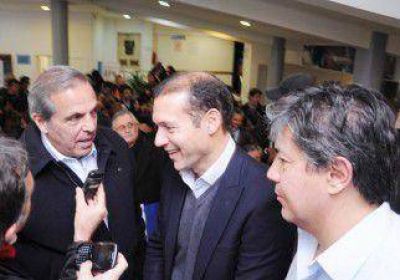 Interna del MPN: Sapag se puso la campa�a al hombro 