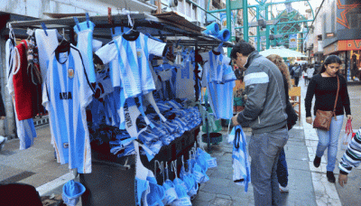 La selecci�n despert� la locura consumista