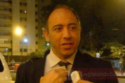 Dib Ashur: �El gobierno jam�s menospreci� a los docentes� 