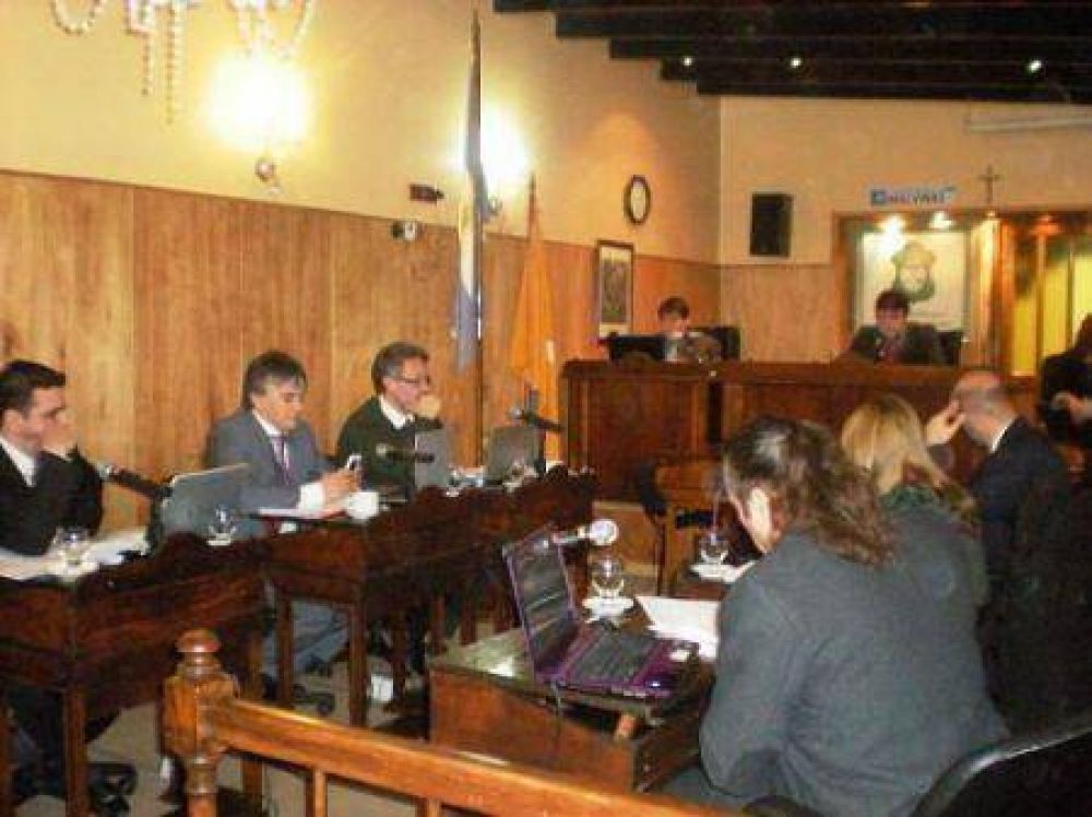 Autorizaron al municipio a celebrar convenios con el SOEM para la entrega de terrenos
