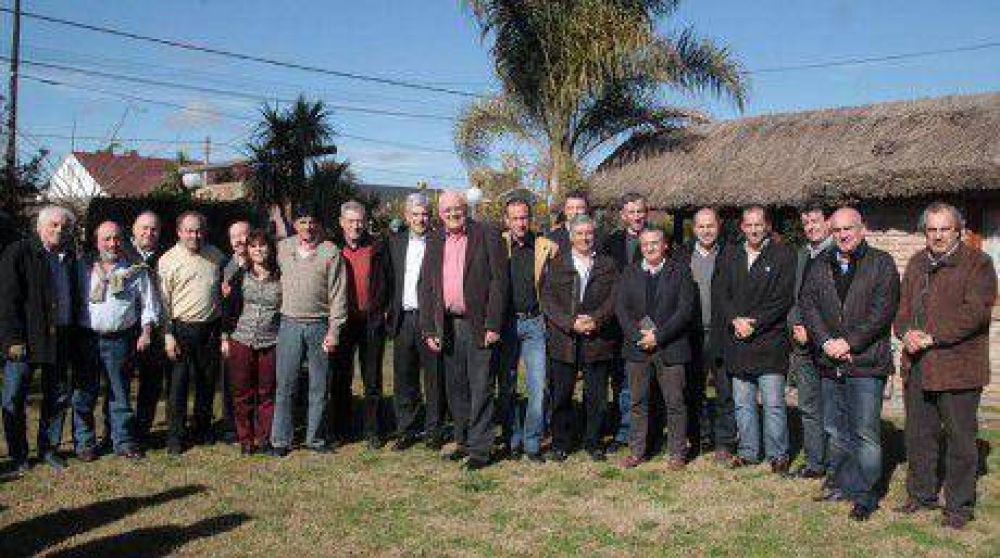 Seg�n Juli�n Dom�nguez el pleno federalismo en manos de los intendentes