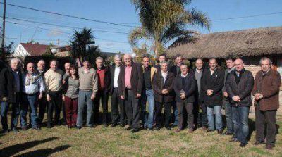 Seg�n Juli�n Dom�nguez el pleno federalismo en manos de los intendentes