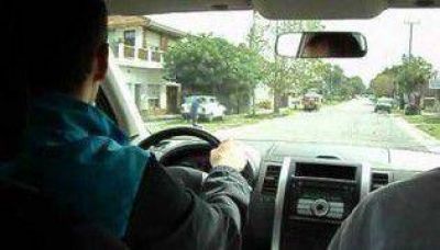Buscan sancionar a quienes manejen sin licencia