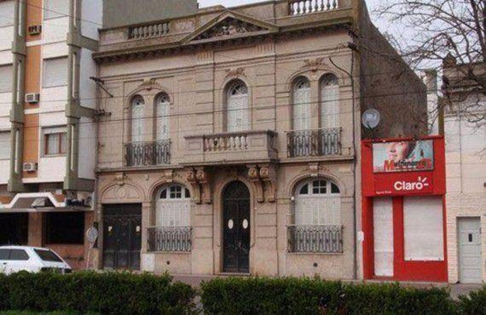 Convocatoria para cubrir cargos en escuelas del distrito