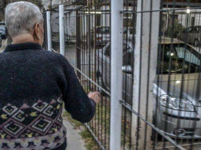 Una reja genero conflictos entre vecinos de Villa Palacios
