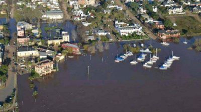 M�s de 3.000 evacuados en Entre R�os por crecida del r�o Uruguay 