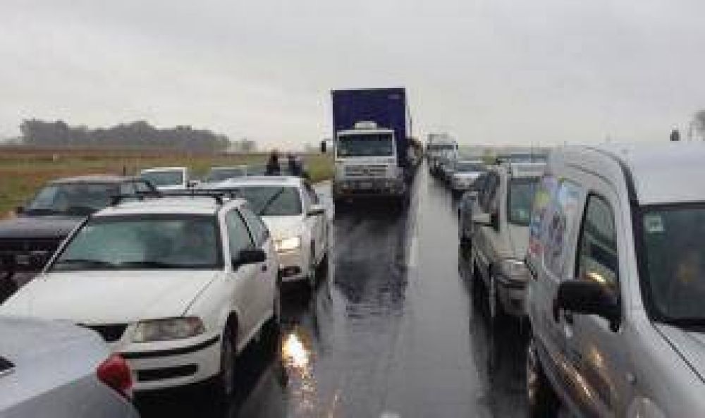 Corte en Ruta 9 altura Ramallo