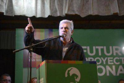 Dom�nguez junt� importante �tropa� en la 4ta secci�n electoral