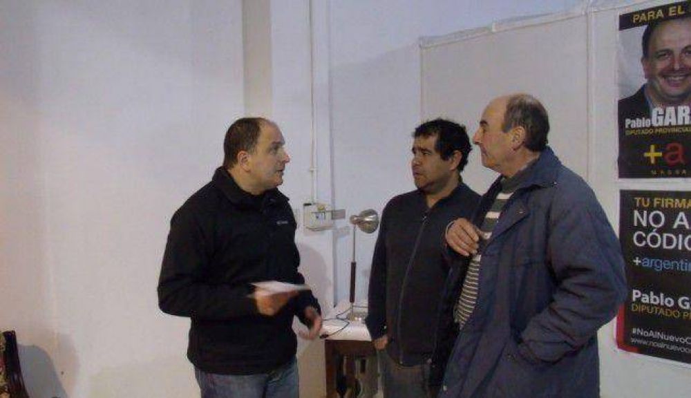 Vecinos de Cascallares se entrevistaron con Pablo Garate
