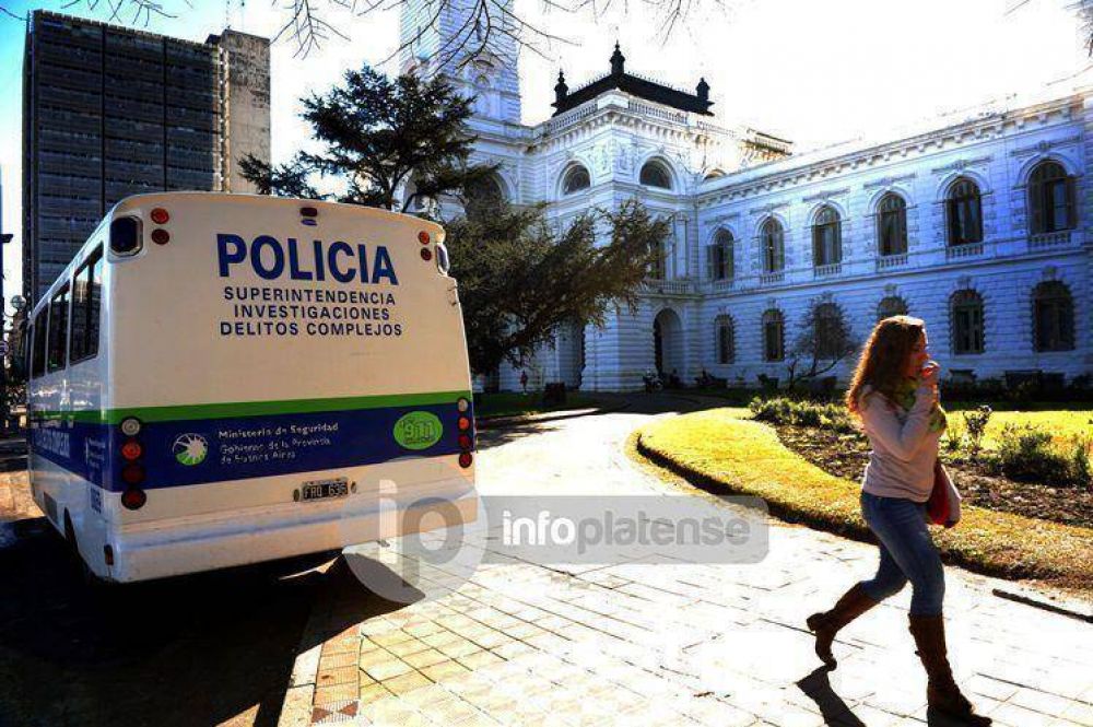 Buscan interpelar en sesi�n especial a funcionarios investigados por coima