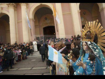 Con los brazos abiertos, Salta recibi� a la Virgen de la integraci�n