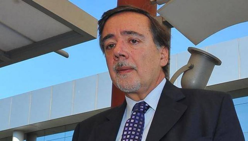 Jorge Font: Consciente o no, el radicalismo ha sido funcional al delasotismo