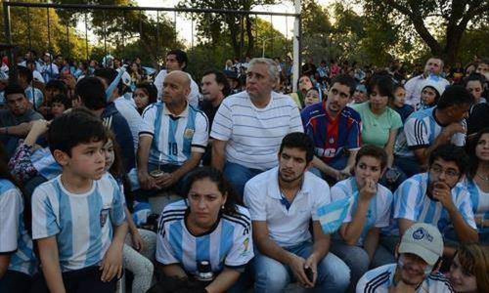 Fin a la euforia mundialista: �se diluye la posibilidad de una reuni�n Colombi-R�os?