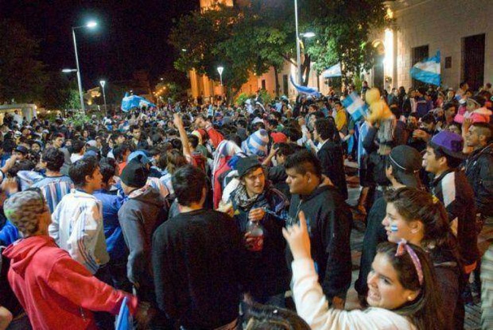 Los catamarque�os reconocieron el esfuerzo de la selecci�n