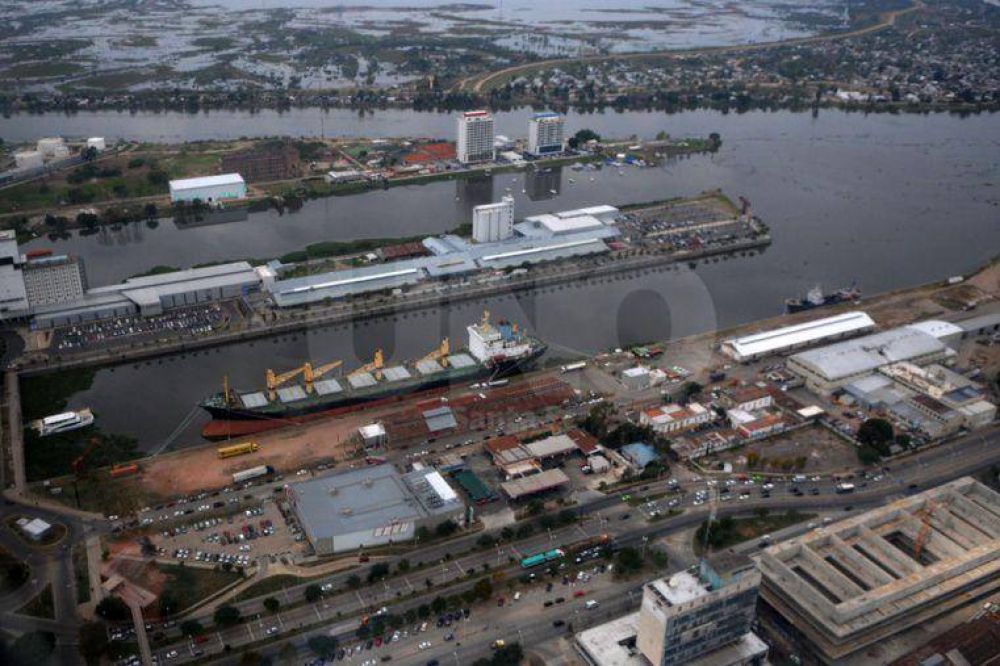 El r�o Paran� super� el nivel de alerta en el Puerto local