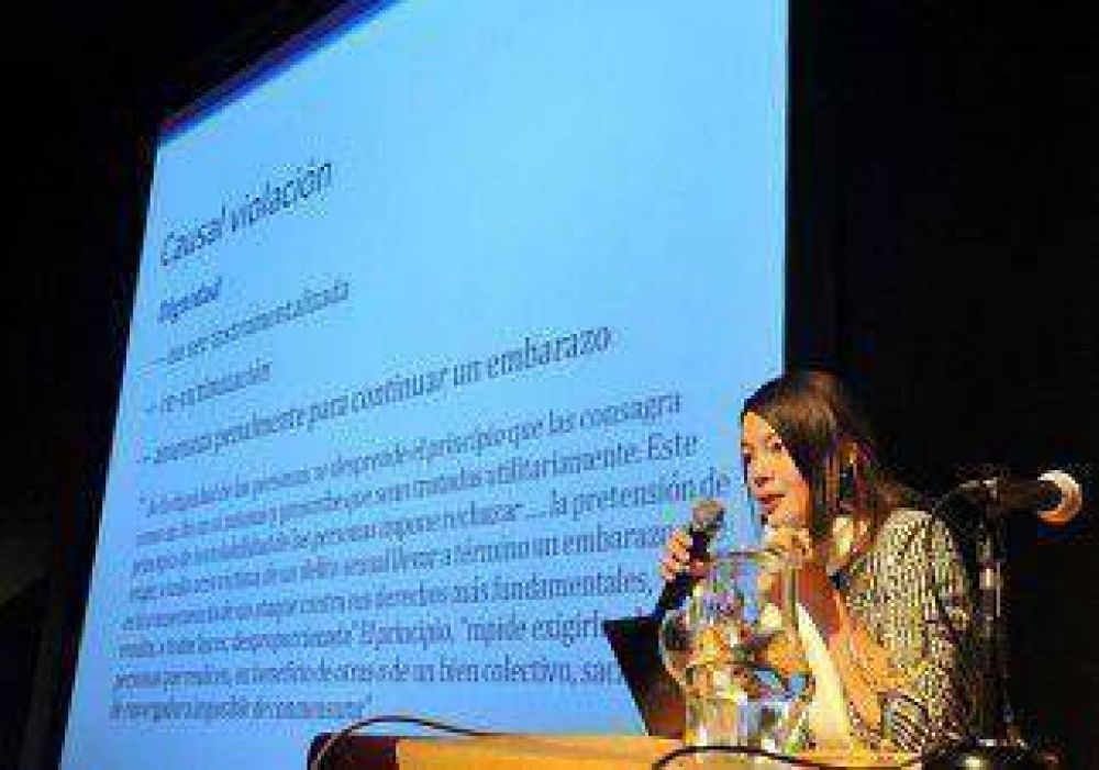 Hospitales realizan abortos pese a la falta de protocolo 