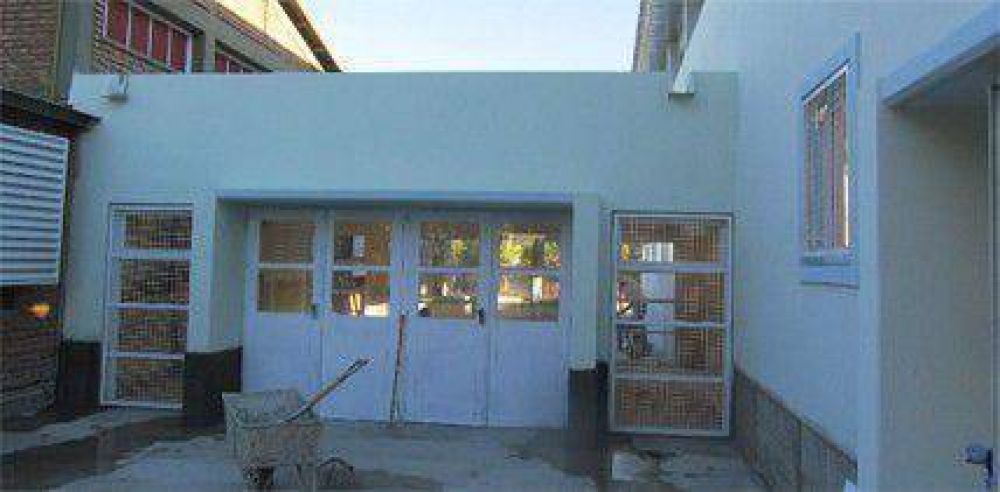 Anuncian obras en escuelas de Bariloche