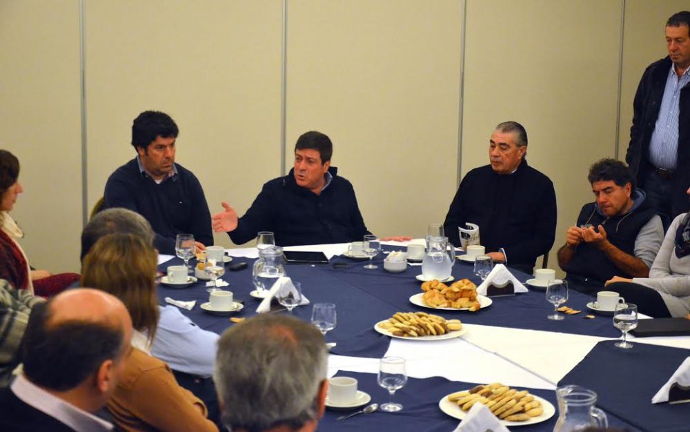 Mariotto sale al cruce y afirma que los puertos bonaerenses se parecen a Guant�namo