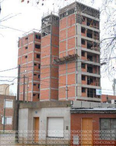 La construcci�n descendi� casi un 30% con respecto al �ltimo semestre de 2013