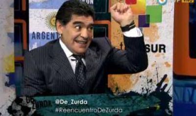 La UNLP entregar� premio Rodolfo Walsh a Maradona