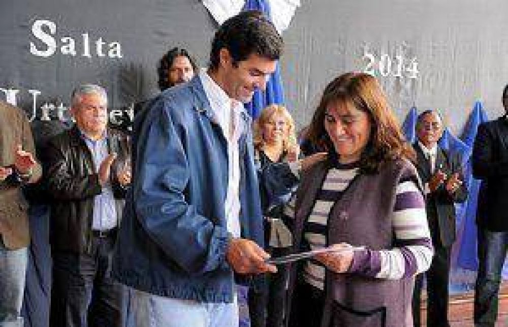 Trescientas familias de Salvador Mazza son nuevas propietarias de sus terrenos