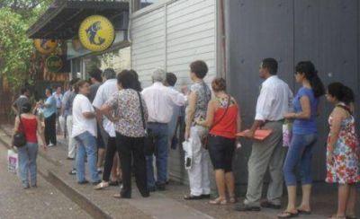 Provincia alista el pago de un nuevo aumento salarial a estatales para este mes