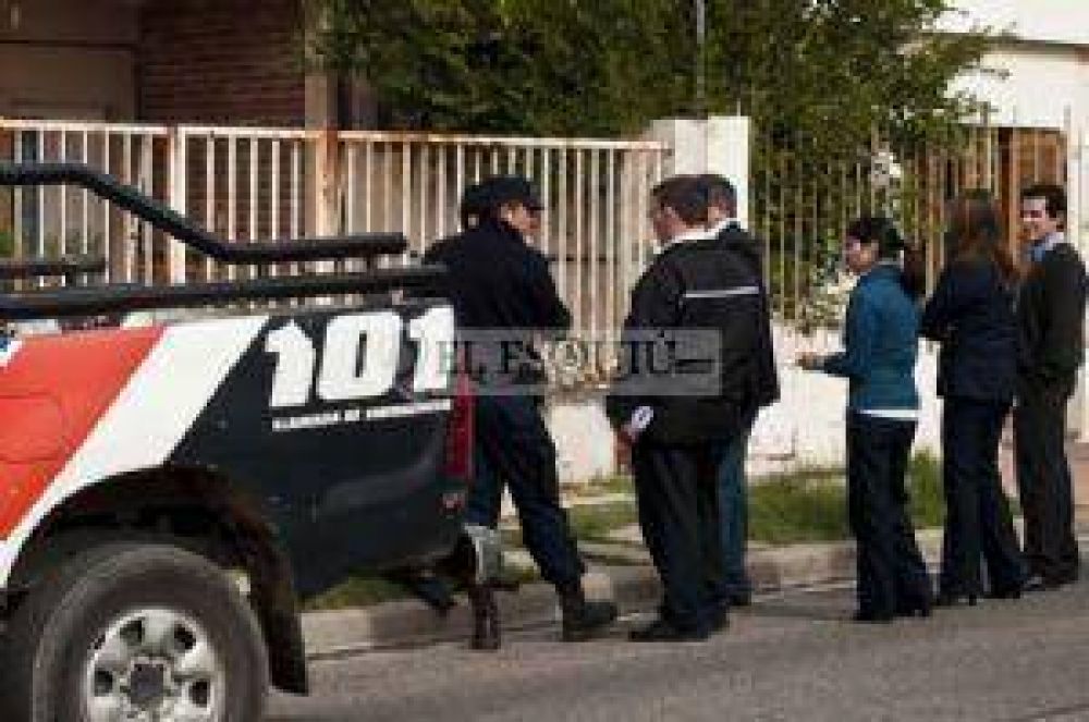 La asaltan y golpean brutalmente