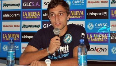 Leandro Sapetti ya pone un pie en Instituto
